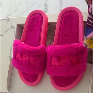 APL Fuchsia Plush Slides